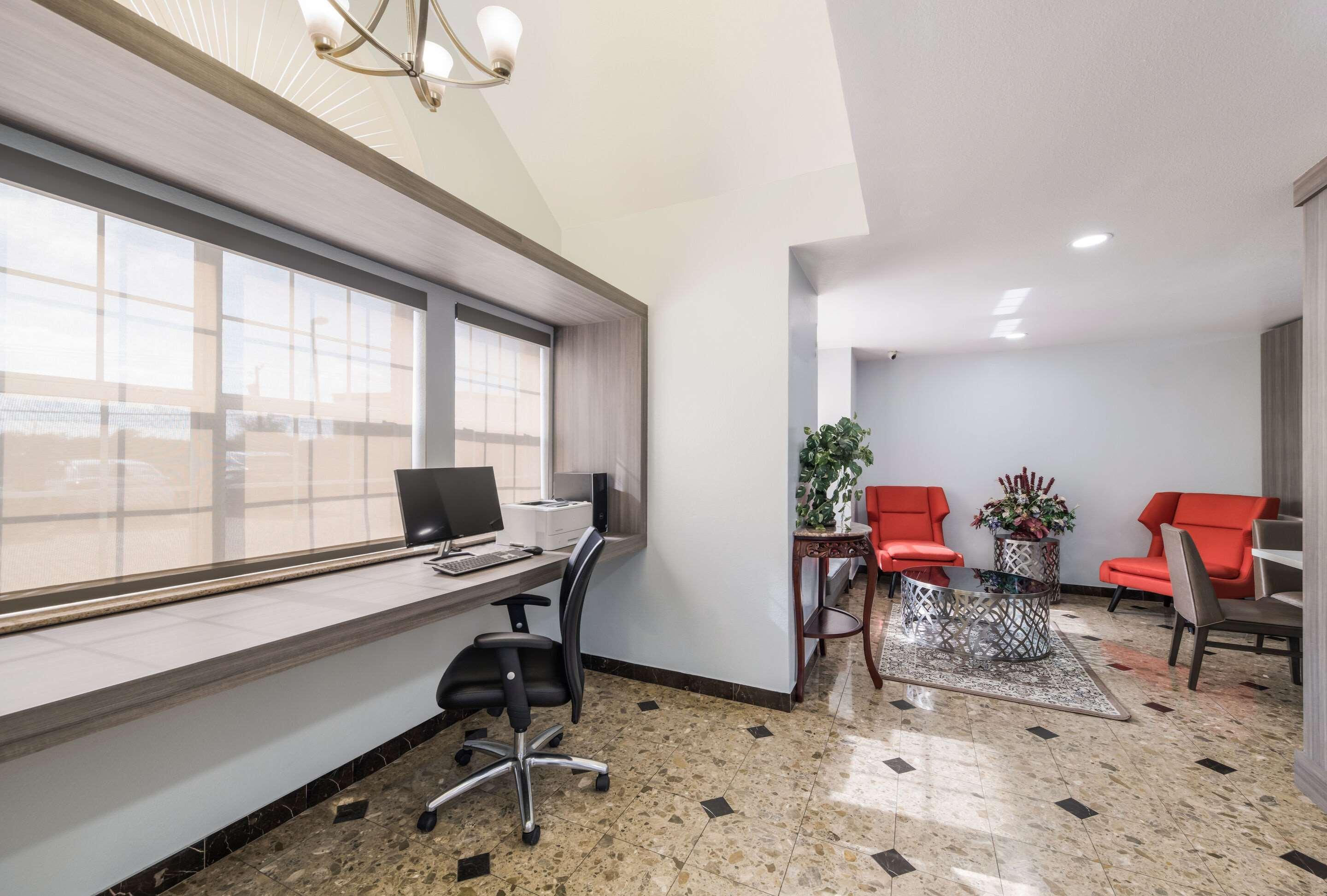 Quality Inn & Suites North Mesquite I-30 Eksteriør bilde